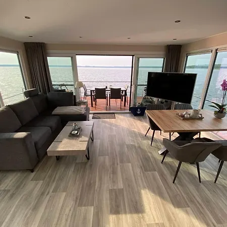 Hotel en barco Hausboot Moeweninsel - Lp15