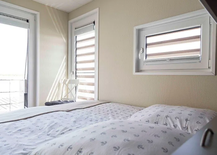 Hausboot Moeweninsel - Lp15 Båthotell *