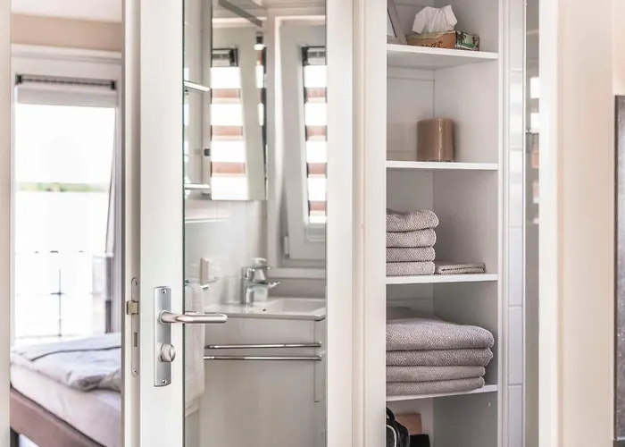 Hausboot Moeweninsel - Lp15 Båthotell *